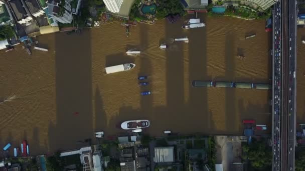 4K Vue de dessus de la rivière Chao Phraya à Bangkok Thaïlande — Video