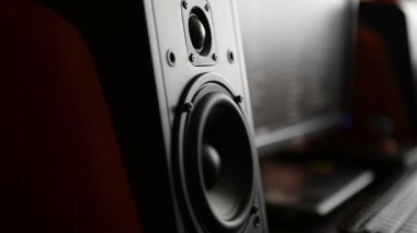 Profesyonel müzik stüdyo monitör taşıma