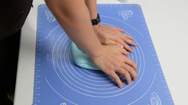 Mavi renk fondan Harman