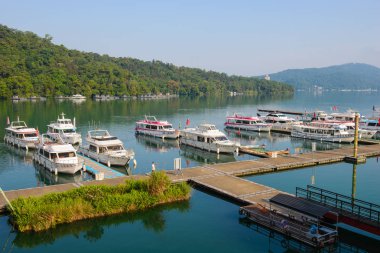 Güneş ay Gölü, Tayvan 13 Mayıs 2016: Güneş ay Gölü su Tayvan yanı sıra bir turistik en büyük organıdır