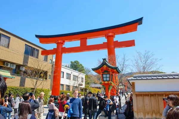 Kyoto Japonya Mart 2015 Kalabalık Turist Fushimi Inari Tapınak Sabah — Stok fotoğraf