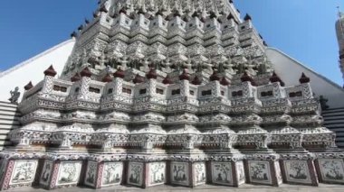 Desen ve özellikleri Wat Arun Bangkok, Tayland