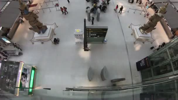 Bangkok Thailandia Marzo 2018 Persone Turismo Piedi All Aeroporto Internazionale — Video Stock