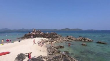 Phuket, Tayland - 27 Mart 2018: Khai Nok Adası Tayland en ünlü adanın biridir