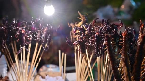 Closeup View Fried Black Scorpions Night Market Bangkok Chinatown — 비디오