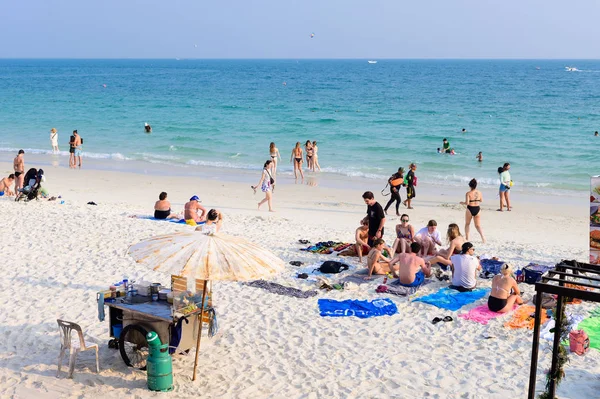 Rayong Thailand January 2020 Many Tourists Sai Kaew Beach Koh — Stock fotografie