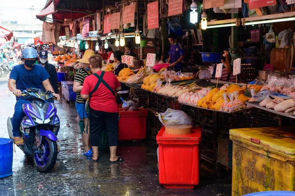 Bangkok Thailand May 2020 Chicken Meat Shop Khlong Toei Fresh — Stock Photo, Image