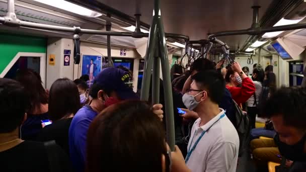 Bangkok Thailand Mai 2020 Fahrgast Bahn Zug Berufsverkehr Trägt Maske — Stockvideo