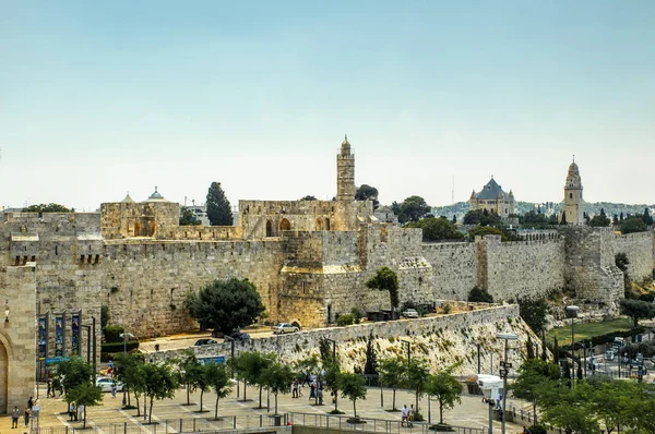 Utsikt över Herodes är det stora palatset och Jerusalem gamla stad Royaltyfria Stockfoton