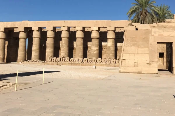 Здания Колонны Древних Египетских Мегалитов Древние Руины Египетских Зданий — стоковое фото