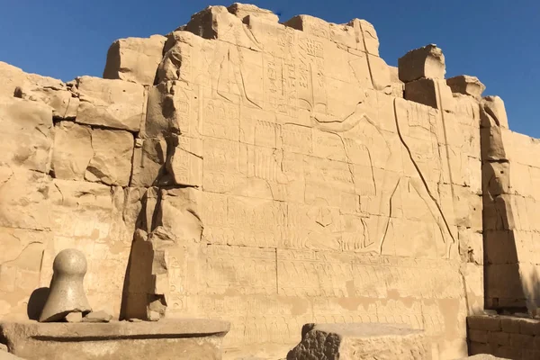 Здания Колонны Древних Египетских Мегалитов Древние Руины Египетских Зданий — стоковое фото