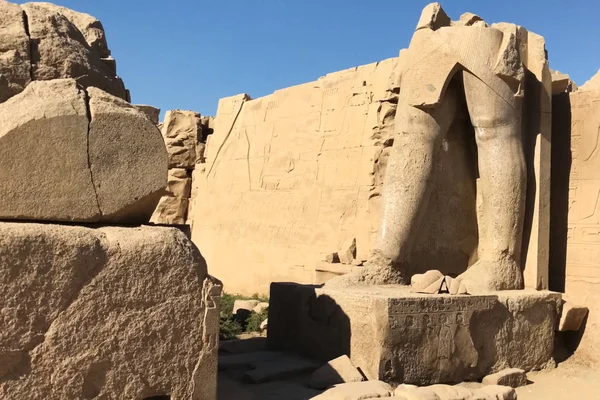 Buildings and columns of ancient Egyptian megaliths. Ancient ruins of Egyptian buildings