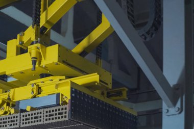 Tuğla üretimi, içi boş tuğla fabrikası. Tuğla üretimi, tuğla fabrikası.