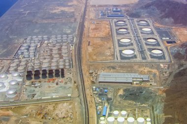 Petrol ve petrol ürünlerinin rafineri ve depolama tesisleri. Petrol ürünleri depoları.