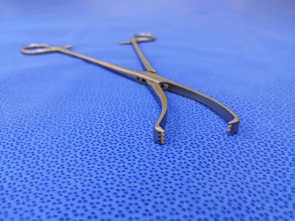 Medizinische Chirurgische Instrument Vulsellum Pinzette Verwendung Für Geburtshilfe Und Gynäkologie — Stockfoto