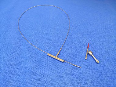 Varisli damar Cerrahi Aletleri Masaya Ayarlandı