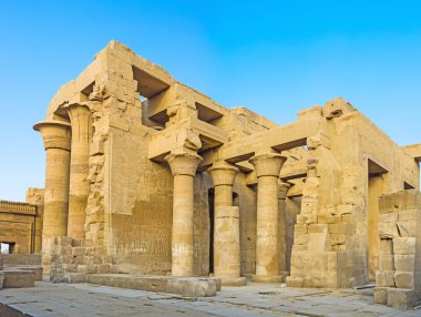 Kom Ombo İç Hypostyle Salonu 