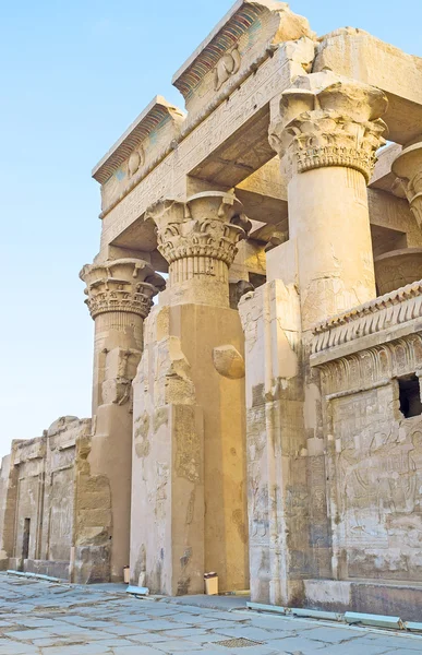 De dubbele ingang van Kom Ombo — Stockfoto