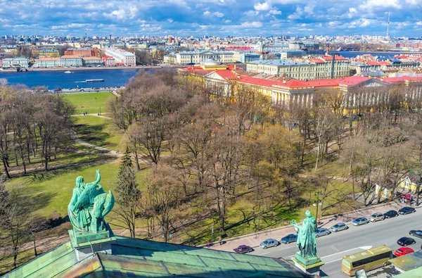 Парки Санкт-Петербурга — стоковое фото