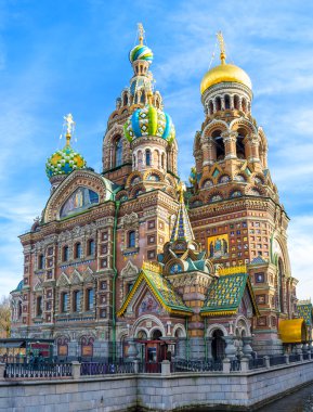 St Petersburg Dökülen Kan üzerinde benzersiz Katedrali