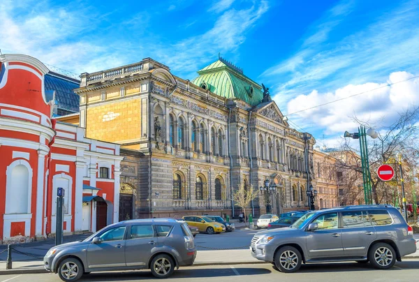 O Museu de Arte Aplicada na Academia Stieglitz em São Petersburgo — Fotografia de Stock