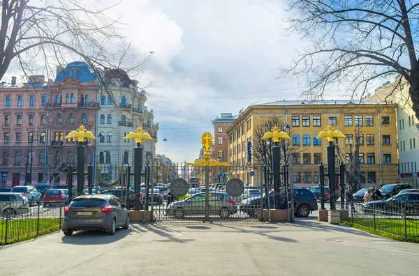 Ворота Преображенского собора в Санкт-Петербурге — стоковое фото