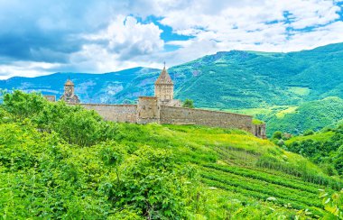 Tatev Manastırı kalesi