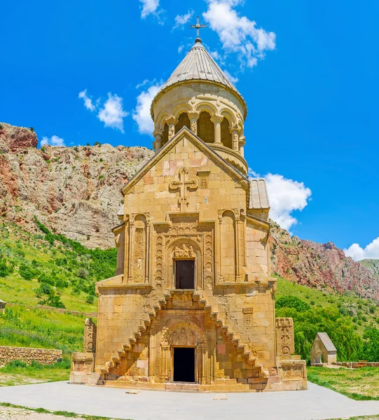 De gevel van de Surb Astvatsatsin kerk — Stockfoto