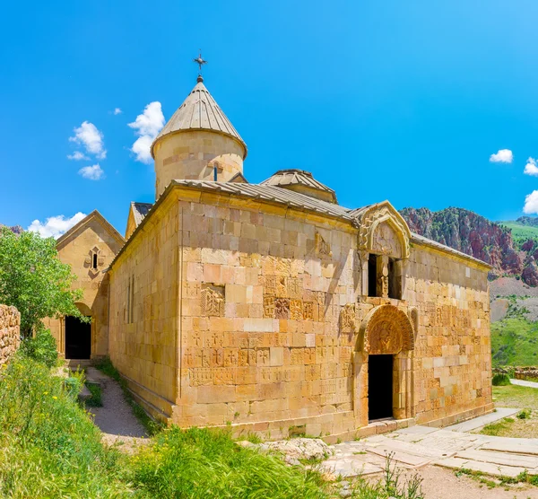 Монастырь в ущелье Амагу — стоковое фото