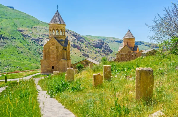 El antiguo cementerio del monasterio de Noravank — Foto de Stock