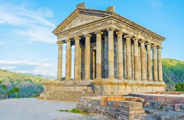 Roma Tapınağı Ermeni Highlands