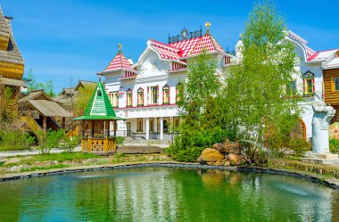 Izmailovsky Kremlin gölet