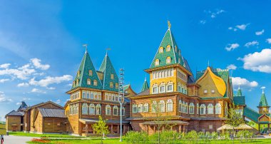 Kolomenskoye'deki yenilenmiş ahşap Saray