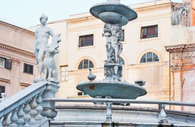 Palermo taş çeşme