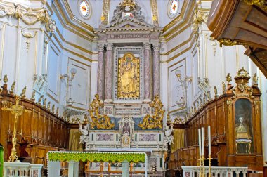 Siyah Madonna simgesi