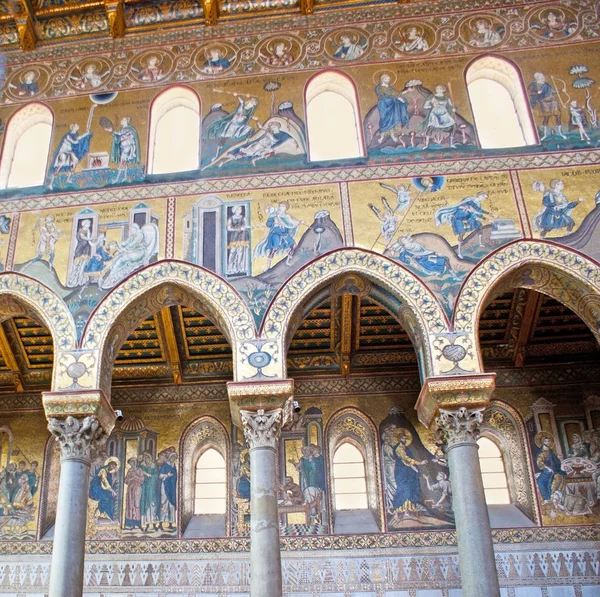 L'interno dorato della Cattedrale di Monreale — Foto Stock
