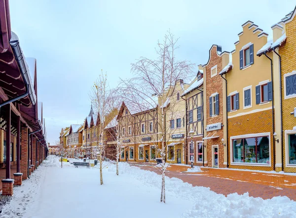 El callejón nevado en la calle holandesa — Foto de Stock