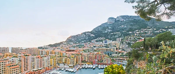 Panorama da ala de Fontvieille de Mônaco — Fotografia de Stock