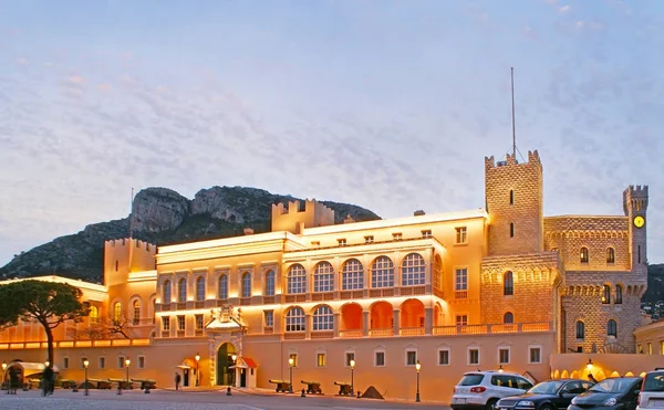 Средневековый дворец в Монако — стоковое фото