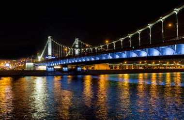 Moskova gece köprüleri