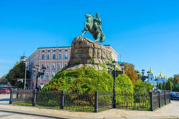 Monumentet till ukrainska Hetman — Stockfoto