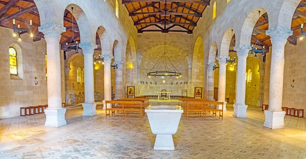 Dua çarpma hall Kilisesi