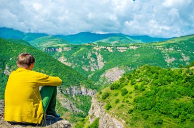 Dağ sesin tadını çıkarın