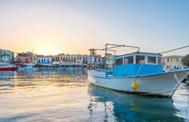 Venedik limanda gemi