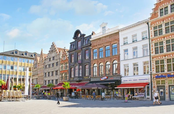 A Praça Korenmarkt em Ghent — Fotografia de Stock