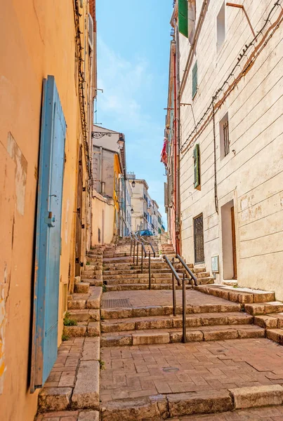 La calle con escalera — Foto de Stock