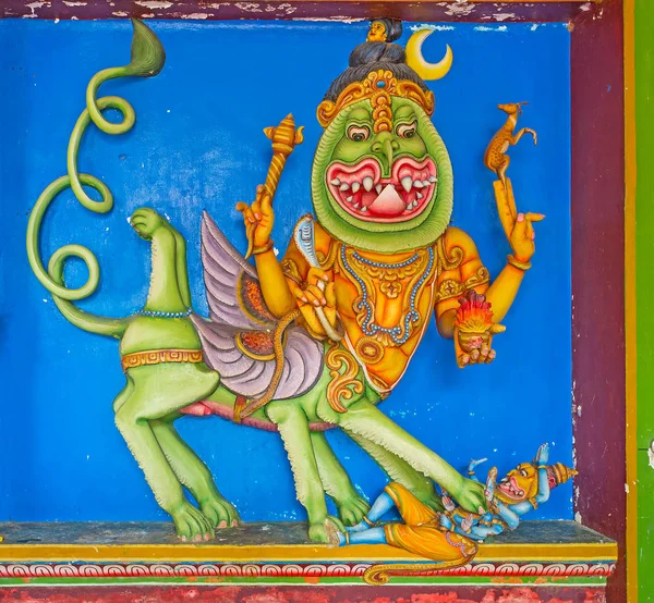 Skulpturen av Sharabha i Munneswaram tempel — Stockfoto