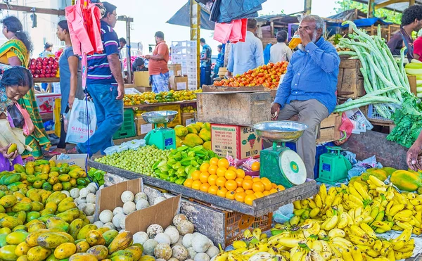 Eksotiske frugter på Sri Lankas marked - Stock-foto