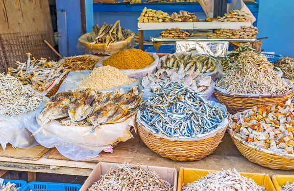 Per comprare pesce essiccato — Foto Stock