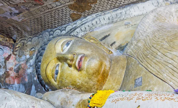 Die steinerne Statue des Lord Buddha — Stockfoto